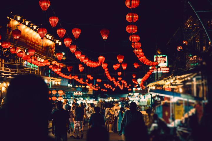 Các nhà khoa học phân tích - Cảm hứng video marketing từ Hotspot Matrix