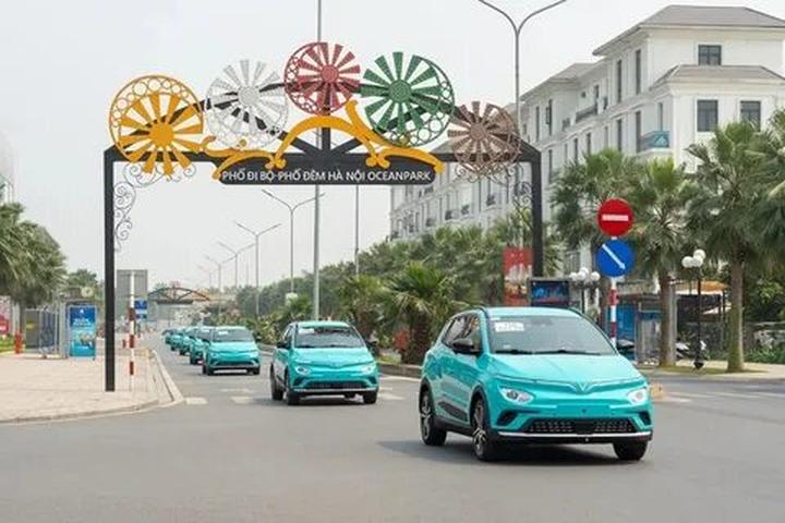 HOT: Camera siêu zoom “bóc” - Cảm hứng video marketing từ Hotspot Matrix